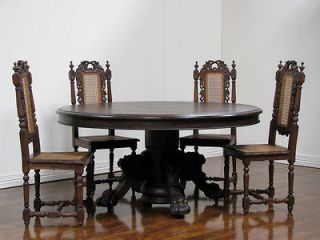 DS401 : 72 CARVED FRENCH HUNT STYLE ROUND DINING TABLE