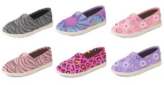 Wholesale Girls Printed Canvas Slip On Shoes (SKU 915202) DollarDays 