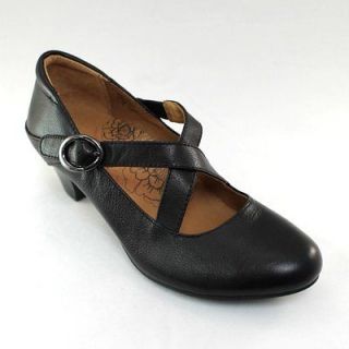   Footwear EXPRESSION BLACK Vintage Look Mary Jane Closed Toe Pump Heel