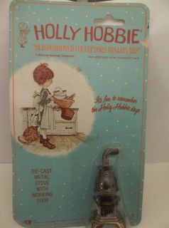 Vtg 1975 Holly Hobbie Die Cast METAL STOVE WITH WORKING DOOR Miniature
