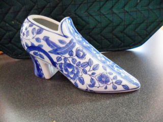 Ceramic collectible shoe by Three Hands Corp. Sylmar CA