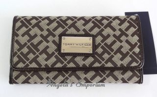 TOMMY HILFIGER Signature Jacquard Continental Wallet Brown