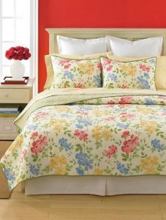 Martha Stewart Dorset Flowers (White/Red/Blue/Yellow) Full/Queen Quilt