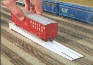   it HO Scale 187 Rix Products Model Trains Roll Cars Engines on Track