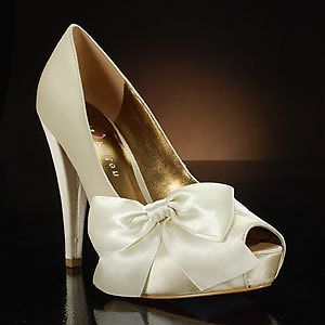 nib paris hilton sexy bridal ivory women s shoes size 8