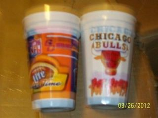 Chicago Bulls or Chicago Bears Mix or Match Plastic 16 oz. Beer Cups 