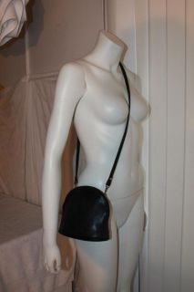 courreges france pebbled leather vtg shoulder bag