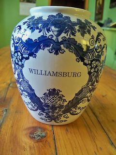   Williamsburg Royal Goedewaagen Holland Virginia Tobacco Jar Delft Blue