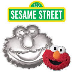 Elmo from Sesame Street Shaped Novelty Birthday Party Cake Pan