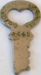 vintage key marked eagle 8441 steamer trunk chest time left