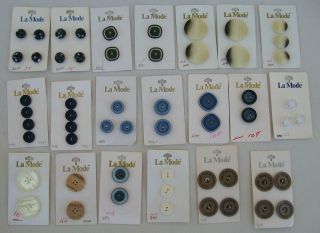 56 Vintage La Mode Buttons on 20 Cards   New Old Stock