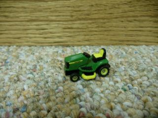 64 Ertl John Deere Lawn Mower Tractor Farm Toy