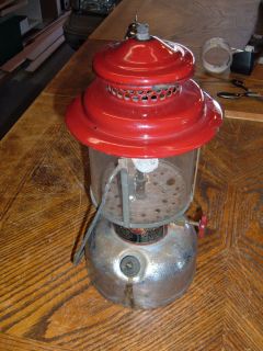 Vintage American Gas Machine Co Albert Lea MN Model 2572 Lantern