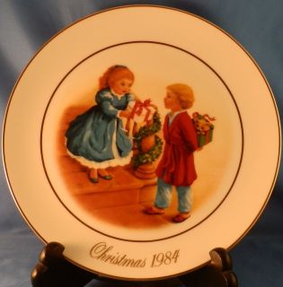 Avon Christmas Memories Plate from 1984 Celebrating The Joy of Giving 