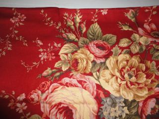 WAVERLY RED FLORAL CURTAIN PANEL GREEN 52 X 83 (1) PRE OWNED