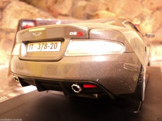18 Aston Martin DBS James Bond 007 Casino Royale Film Car RARE Ertl 