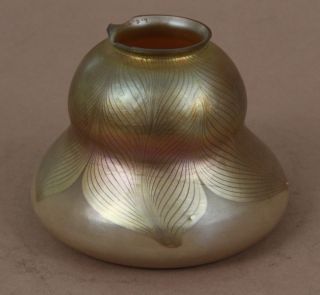 Tiffany Studios Art Glass Bell Lamp Shade 2 25 Fitter NO RESERVE