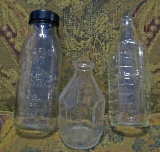 Vintage Baby Nursing Milk Bottles 2 Pyrex and 1 Vitaflo 2 Eight oz 1 