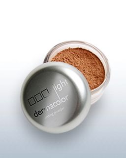 Dermacolor Light Setting Powder Nature sets your foundation with an 