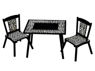 Levels of Discovery Wild Side Table & 2 Chair Set   LOD71002