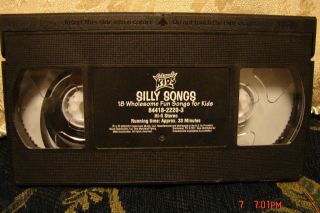 Cedarmont Kids SILLY SONGS 18 Fun Songs For Kids Vhs FREE 1ST CLASS 