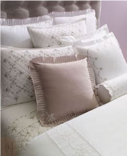 MARTHA STEWART   Trousseau Clover White & Grey Quilted Twin Coverlet