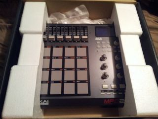 AKAI MPD 26 DJ ABLETON MIDI CONTROLLER ((((perfect condition))))