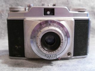 Vtg AGFA 35mm Flim Camera Silette Pronto Lens With Leather Case 