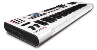 Audio   Axiom Pro 61   USB MIDI Controller With Hypercontrol 