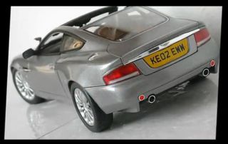   007 Die Another Day Aston Martin V12 Vanquish Ertl Joyride 1:18 RARE