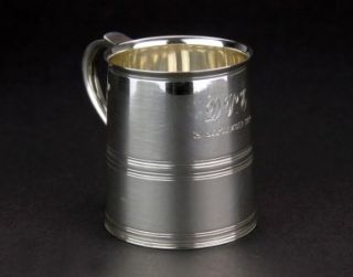  Style 20thC Solid Silver Cup Roberts Belk Ltd Sheffield C 1960