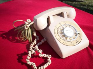 Bell Telephone Vintage Rotary Phone 7 77 C D 500 1977 CD Beige Tan 
