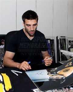 click to open supersize image boston bruins patrice bergeron hand