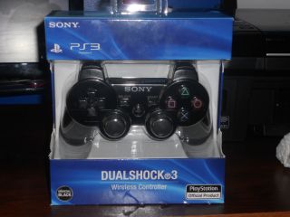 PS3 WIRELESS CONTROLLERBRAND NEW.WITH BOXLOOK