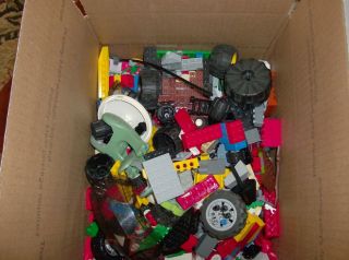 BIG LEGO LOT 5 pounds of misc bricks flat wheels lbs 1 000 pieces 1 