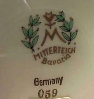 mitterteich 8 bird plate gold trim this is a lovely plate by 