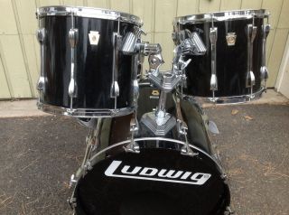 Ludwig Classic Maple Black Lacquer Drum Set