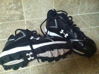 Boys Under Armour Football Cleats Size 2 5 or 2 1 2 Very Slightly Used 