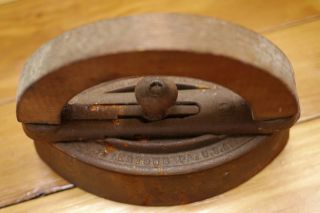   clothes iron made by Colebrookdale Iron Co in Boyertown Pennsylvannia