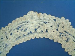 antique duchess and needlelace lapette collar