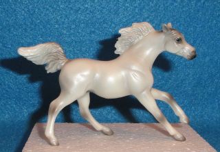 BREYER MODEL HORSE STABLEMATES PEARLY WHITE ANDALUSIAN ENDURANCE G 4 