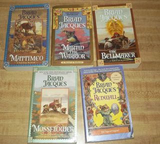 Brian Jacques Redwall Series Paperback Books in Gently Used 