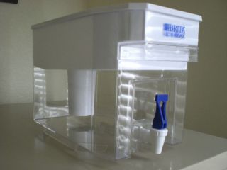 BRITA UltraMax Water Filtration Dispenser System w/2 NEW Filters   No 