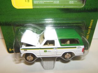 Johnny Lightning John Deere R4 1980 Ford Bronco Implement Truck