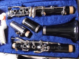 Buffet Clarinet B12 Works and Sounds Great
