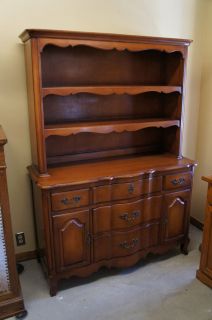 Vintage Bernhardt Curio China Cabinet Hutch Shelves French Country 