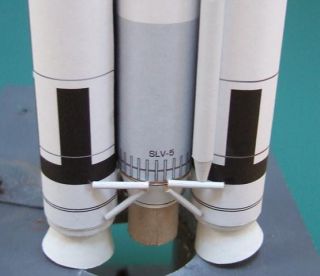 this is the dr zooch rockets titan iiic slv5 flying model rocket kit 