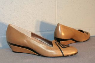   80s Gold Leather Geometric Black Wedge Heel USA Magdesians Shoe