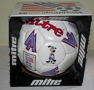 1994 WORLD CUP USA SOCCER BALL in BOX STRIKER DOG MITRE NEVER KICKED 
