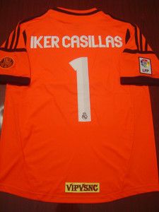 Casillas Real Madrid soccer jersey home 2012 2013 size MEDIUM